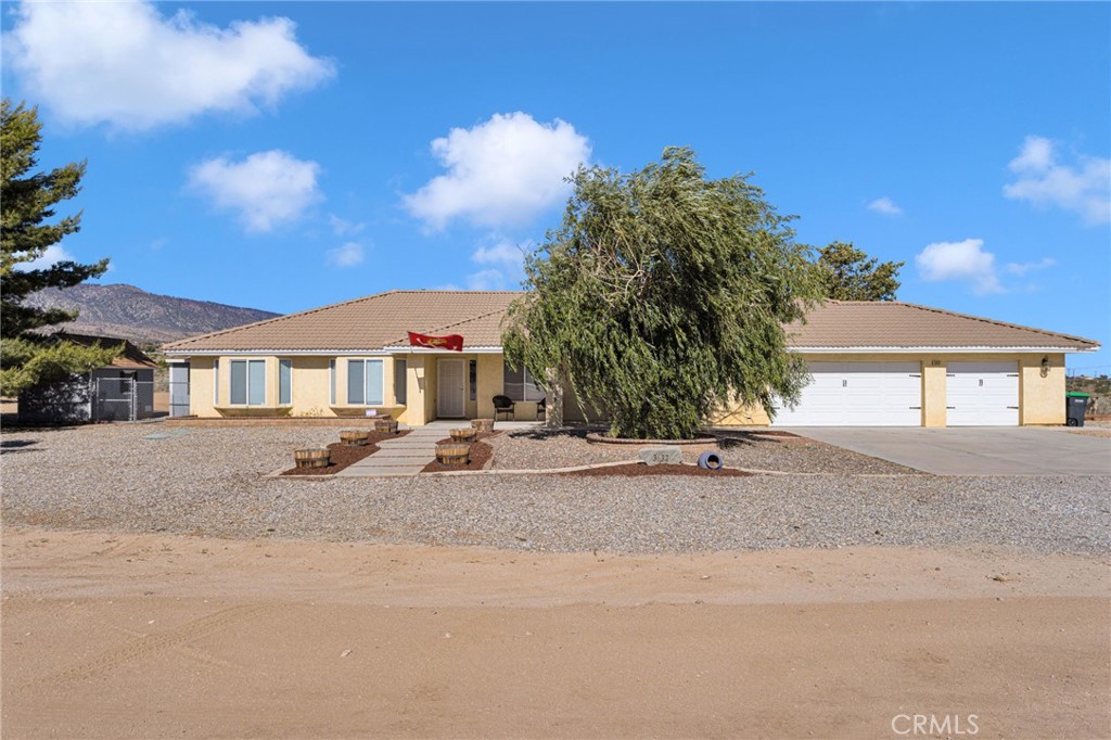 3632 Cambria Road Phelan, CA 92371 - Photo 3 of 54