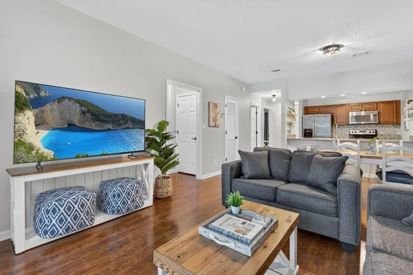 $289,900 | 200 Sandestin Lane, Unit 906, Miramar Beach, FL 32550