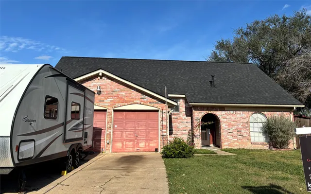 $264,900 | 3911 Thistlewood Drive, Pasadena, TX 77504