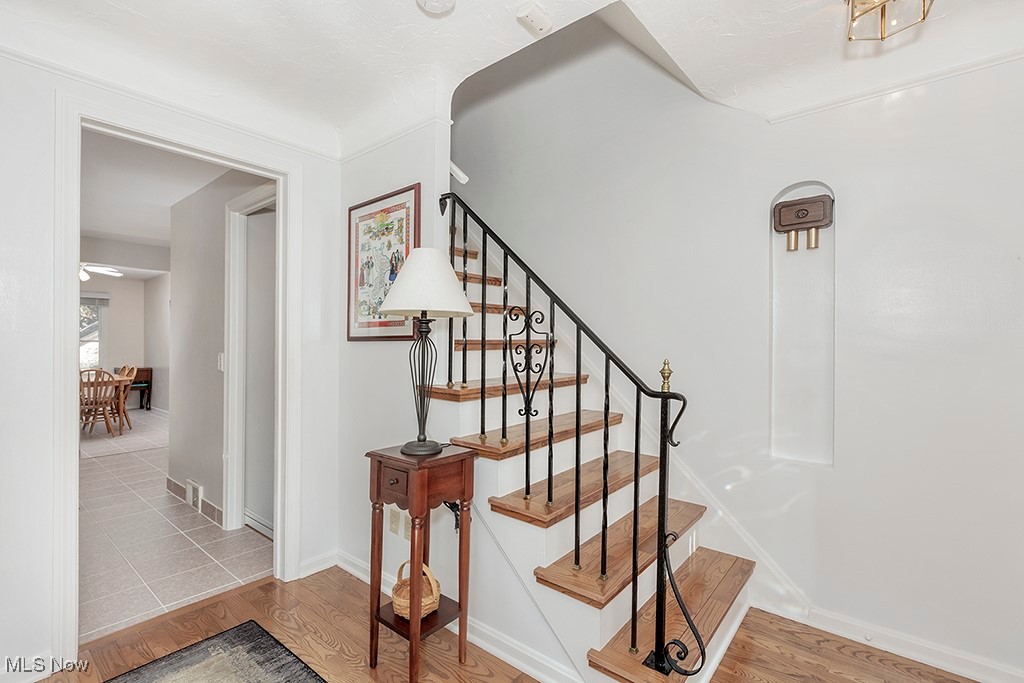 1590 Oakmount Road South Euclid, OH 44121 - Photo 3 of 49 Gallery Image 3