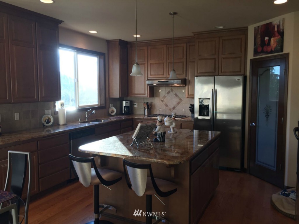 4118 215th Street Southeast Bothell, WA 98021 - Photo 12 of 16