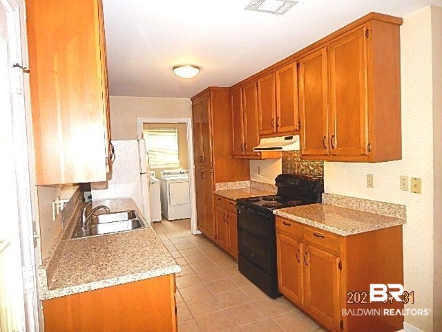 250 Montclair Loop Daphne, AL 36526 - Photo 10 of 28 Kitchen