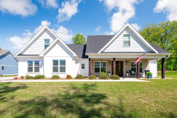 $699,900 | 183 Bridlewood Drive, Ringgold, GA 30736