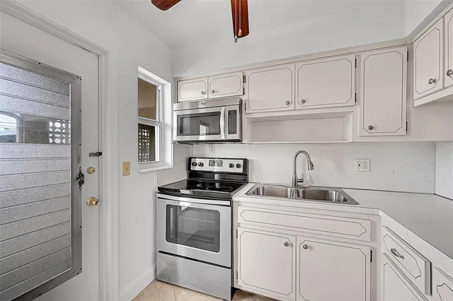 $145,000 | 2111 Northeast 42nd Court, Unit 201W, Lighthouse Point, FL 33064