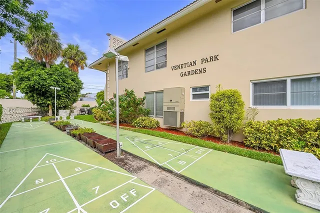 $145,000 | 2111 Northeast 42nd Court, Unit 201W, Lighthouse Point, FL 33064