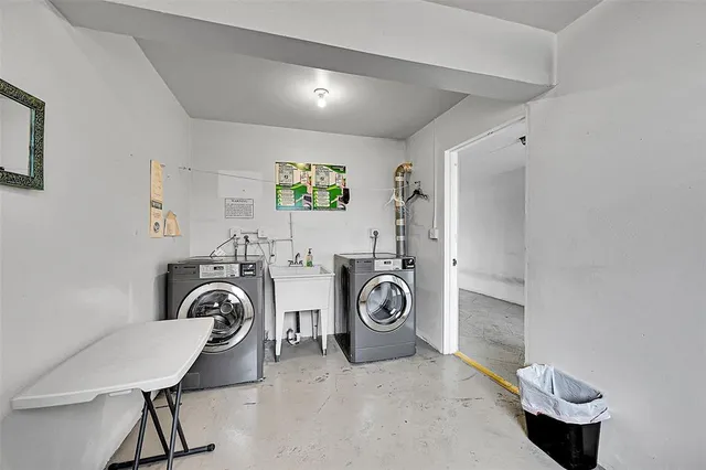 $145,000 | 2111 Northeast 42nd Court, Unit 201W, Lighthouse Point, FL 33064