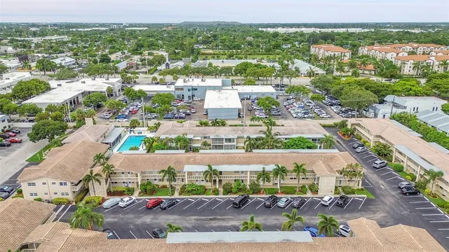 $145,000 | 2111 Northeast 42nd Court, Unit 201W, Lighthouse Point, FL 33064