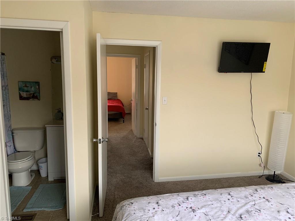 5737 Bramblegate Road, Unit J Greensboro, NC 27409 - Photo 14 of 18 Gallery Image 14