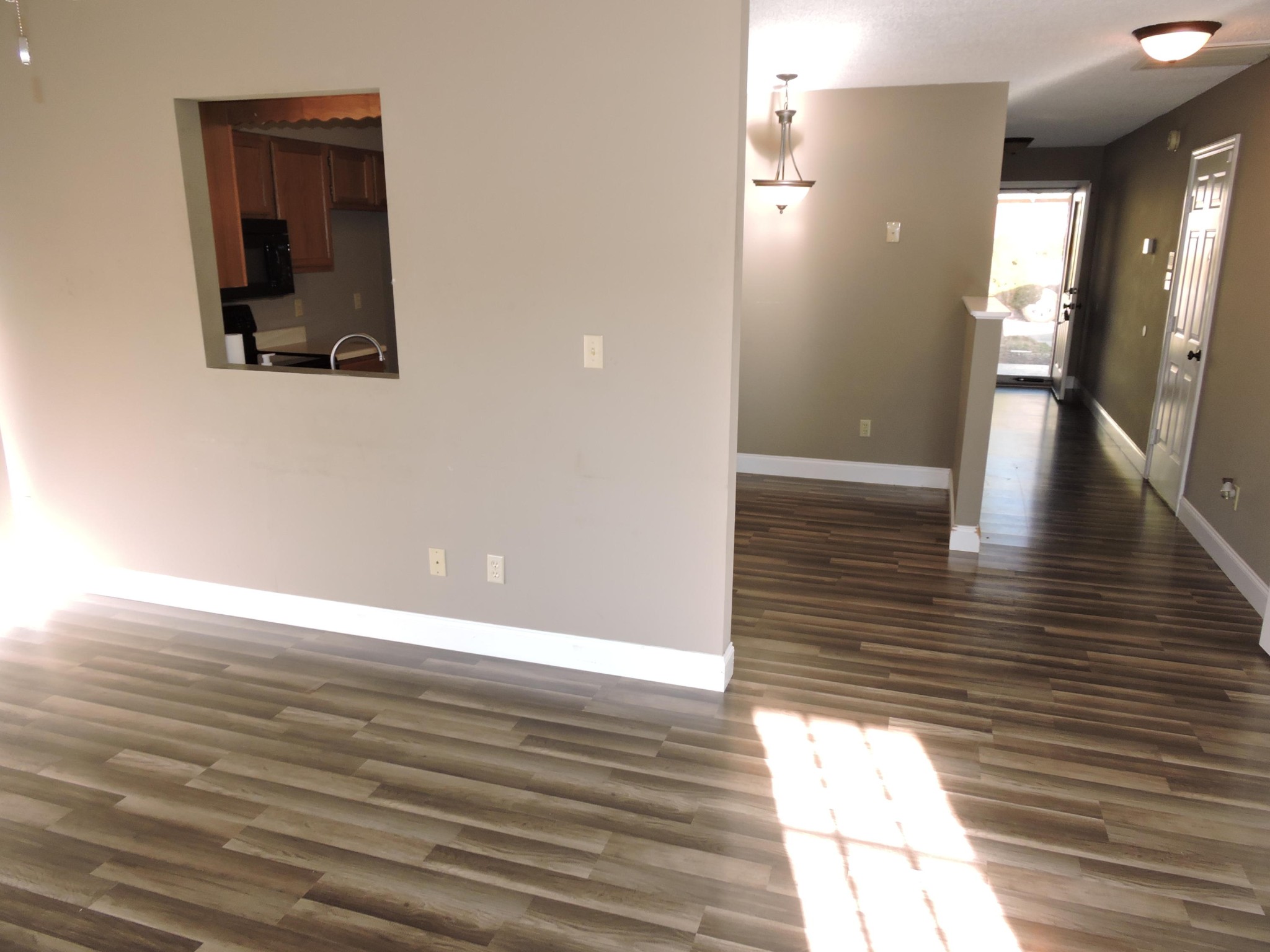 8013 Atmore Way Powell, TN 37849 - Photo 10 of 16 Gallery Image 10