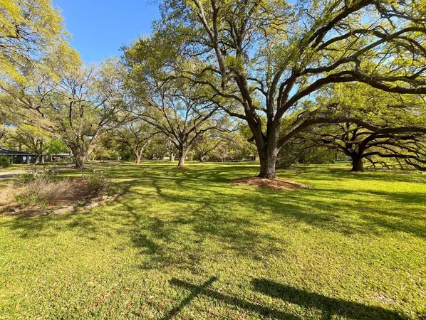 $3,600,000 | 6430-6440 Katy Hockley Road, Katy, TX 77493