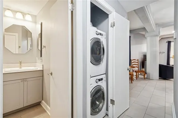 $3,000 | 333 Julia Street, Unit 520, New Orleans, LA 70130