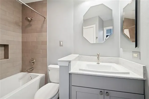 $3,000 | 333 Julia Street, Unit 520, New Orleans, LA 70130