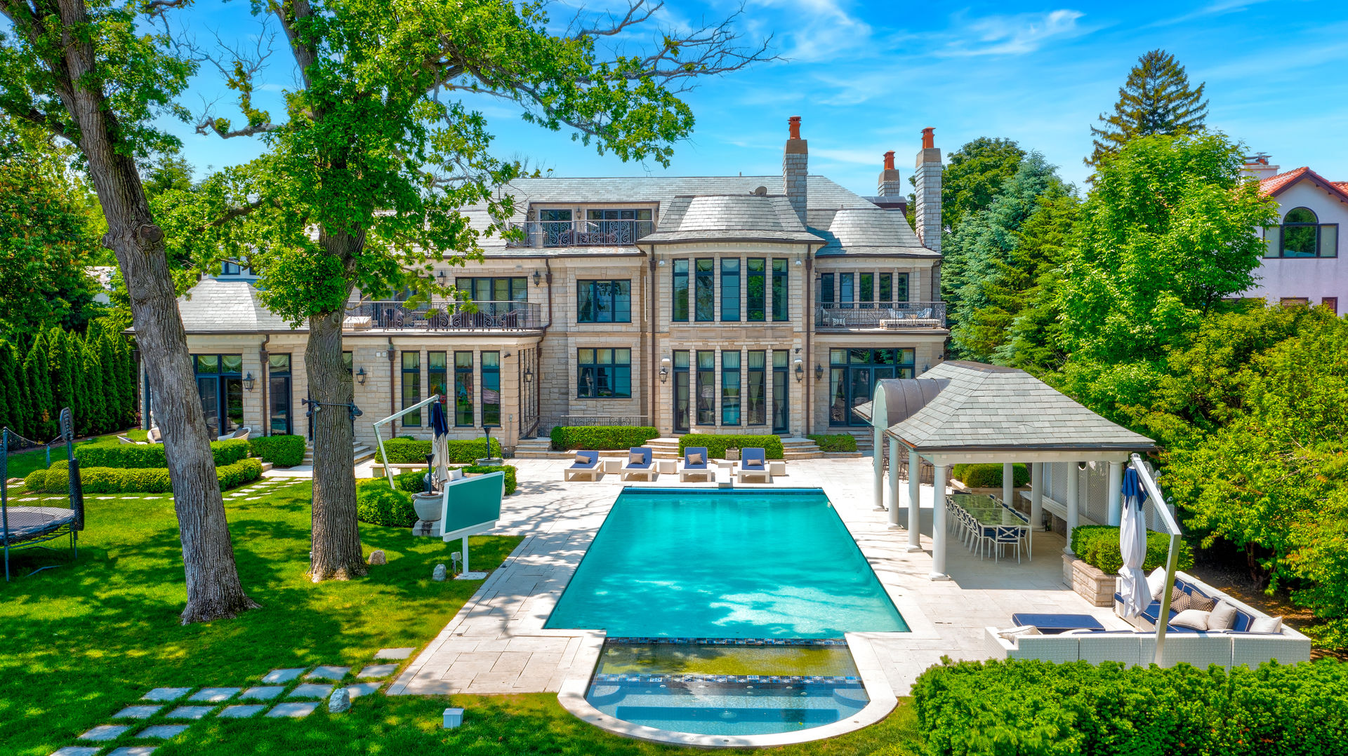 319 Sheridan Road Winnetka, IL 60093 - Photo 2 of 15