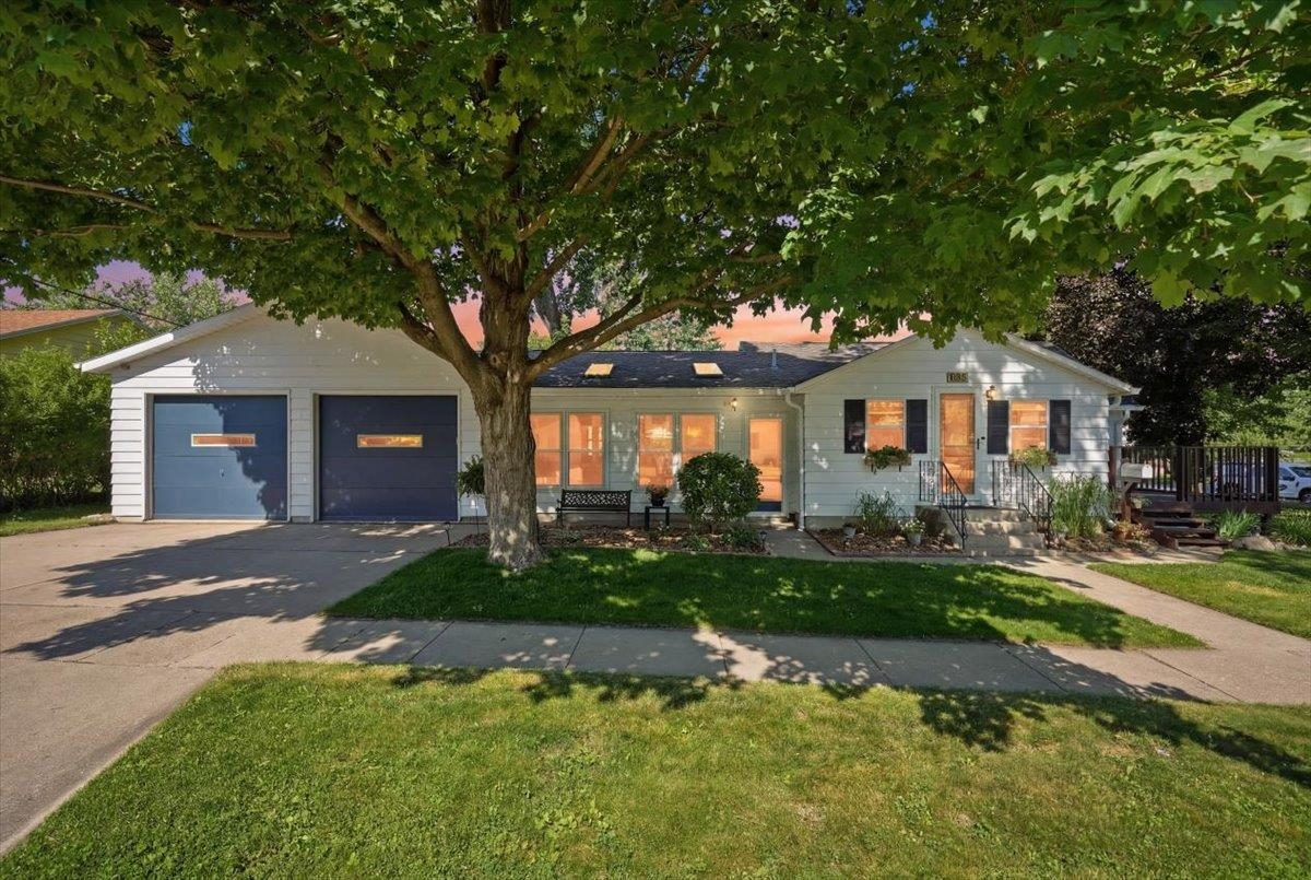 1102 Grant Street Fort Atkinson, WI 53538 - Photo 1 of 39