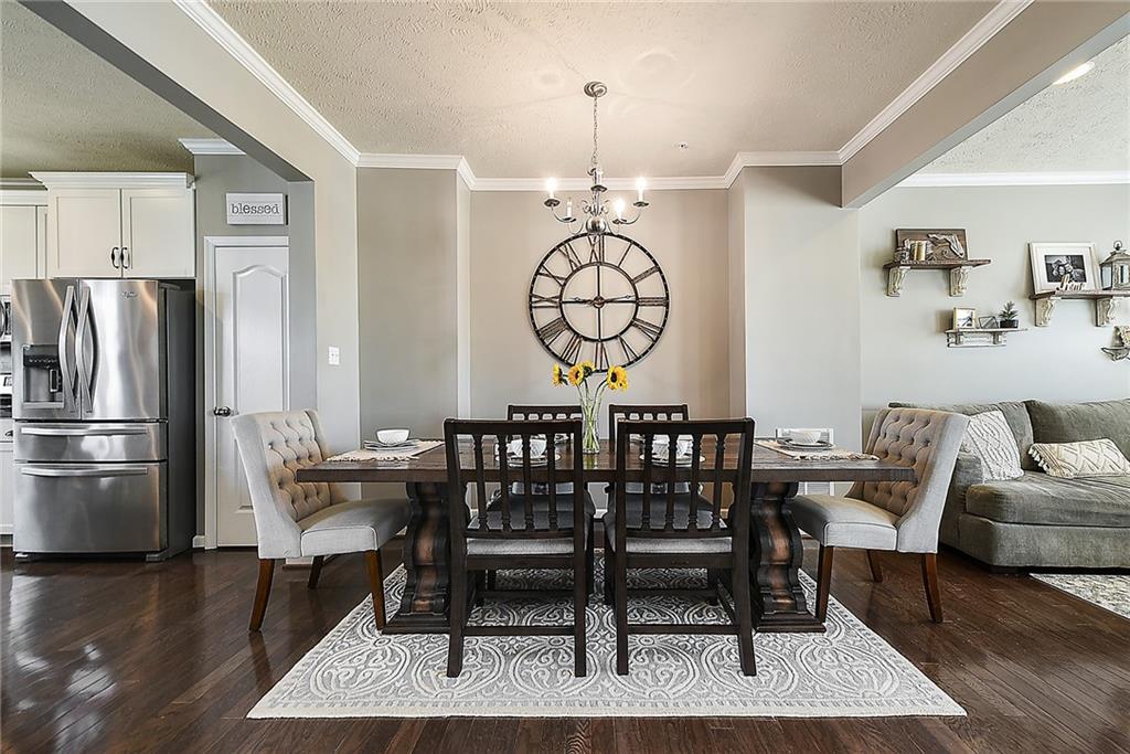37 Truman Circle McKees Rocks, PA 15136 - Photo 2 of 25 Gallery Image 2