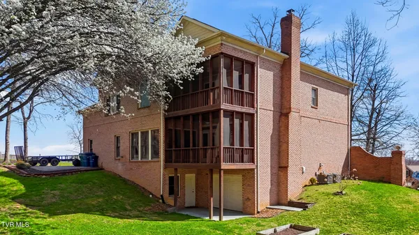 $799,000 | 1054 Colonial Drive, Morristown, TN 37814