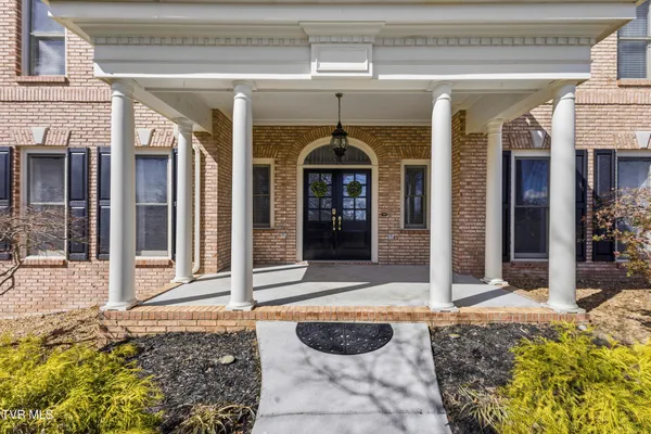 $799,000 | 1054 Colonial Drive, Morristown, TN 37814