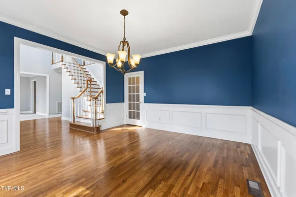 $799,000 | 1054 Colonial Drive, Morristown, TN 37814