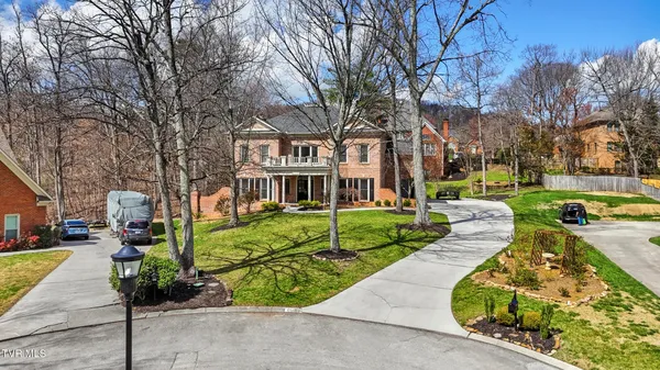 $799,000 | 1054 Colonial Drive, Morristown, TN 37814