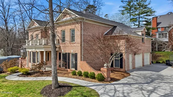 $799,000 | 1054 Colonial Drive, Morristown, TN 37814