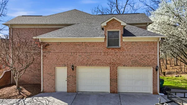 $799,000 | 1054 Colonial Drive, Morristown, TN 37814