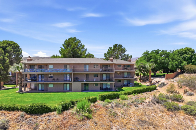 860 South Village Road, Unit R2 St. George, UT 84770 - Photo 22 of 33