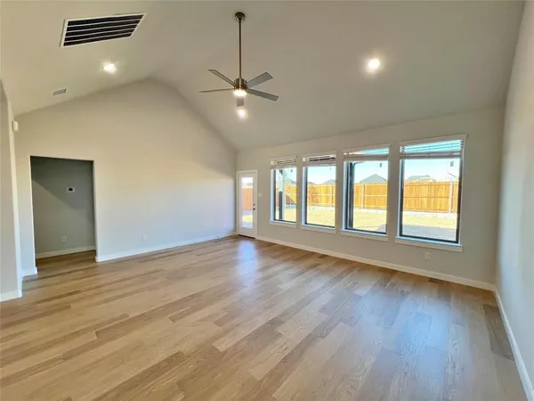 $2,350 | 900 Airbender Drive, Princeton, TX 75407