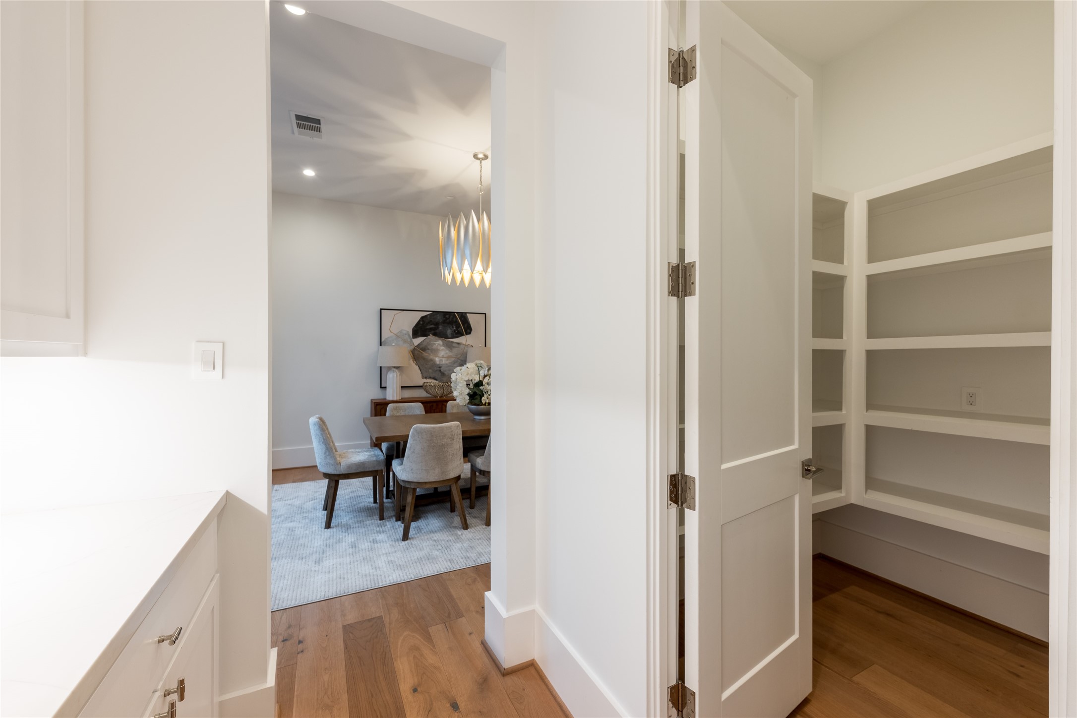 2817 Albans Road Houston, TX 77005 - Photo 25 of 49