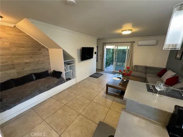 $2,500 | 2121 South Camino Street, Anaheim, CA 92802