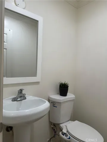 $2,500 | 2121 South Camino Street, Anaheim, CA 92802