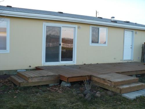 1283 Potter Road Tieton, WA 98947 - Photo 8 of 8 a backyard of a house with table and chairs
