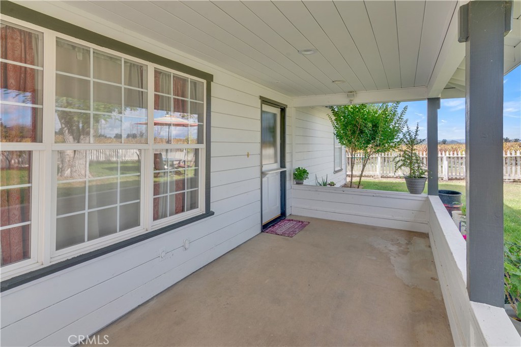 53500 Bradley Lockwood Road Bradley, CA 93426 - Photo 7 of 30 a view of an empty room with a balcony