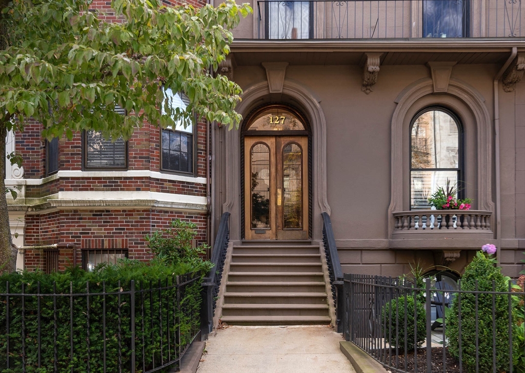 127 Beacon Street, Unit 41 Boston, MA 02116 - Photo 15 of 20