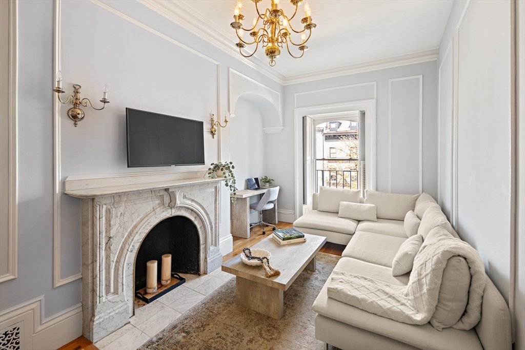 127 Beacon Street, Unit 41 Boston, MA 02116 - Photo 4 of 20