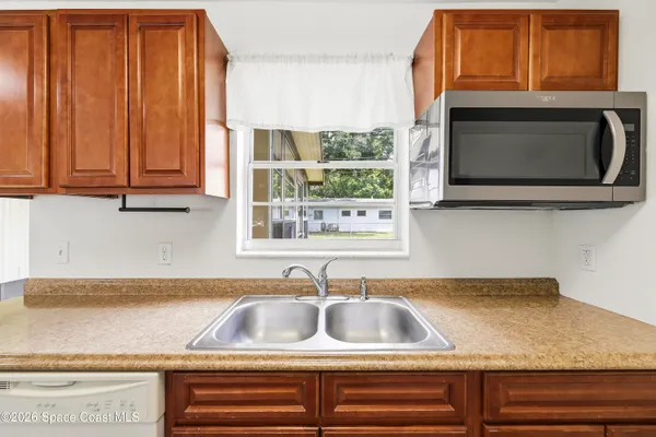 $1,900 | 2460 Iowa Drive, Melbourne, FL 32935