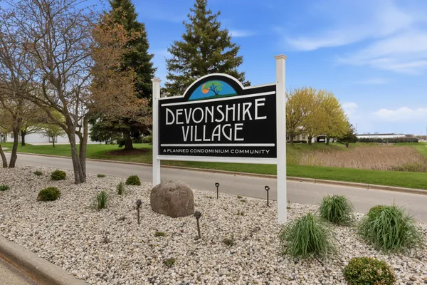 $249,900 | 807 Worthington Court, Unit A, West Bend, WI 53090