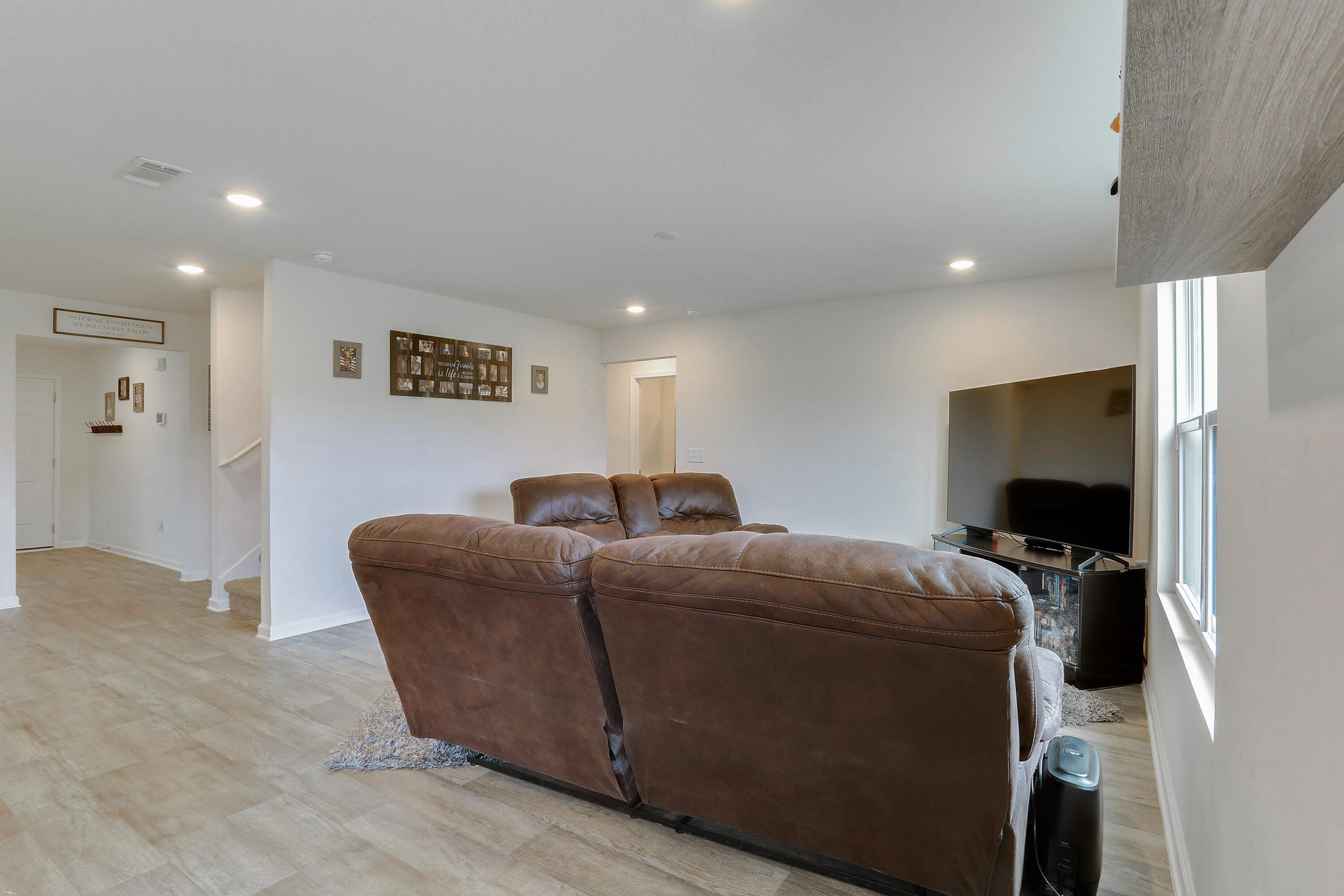 931 Merganser Way Crestview, FL 32539 - Photo 17 of 39 a room with a bed and a television