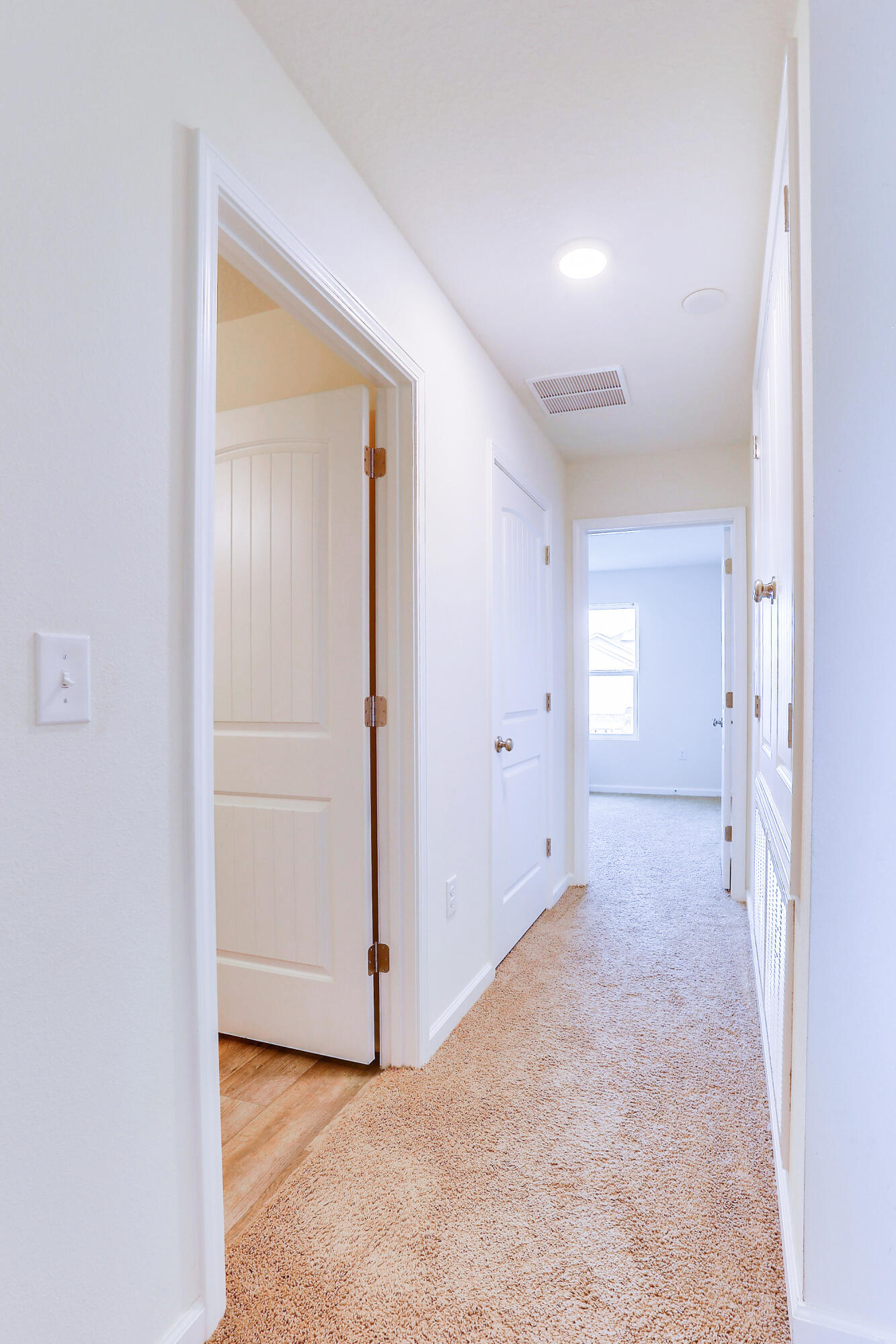 931 Merganser Way Crestview, FL 32539 - Photo 34 of 39 an empty room with closet and a bathroom