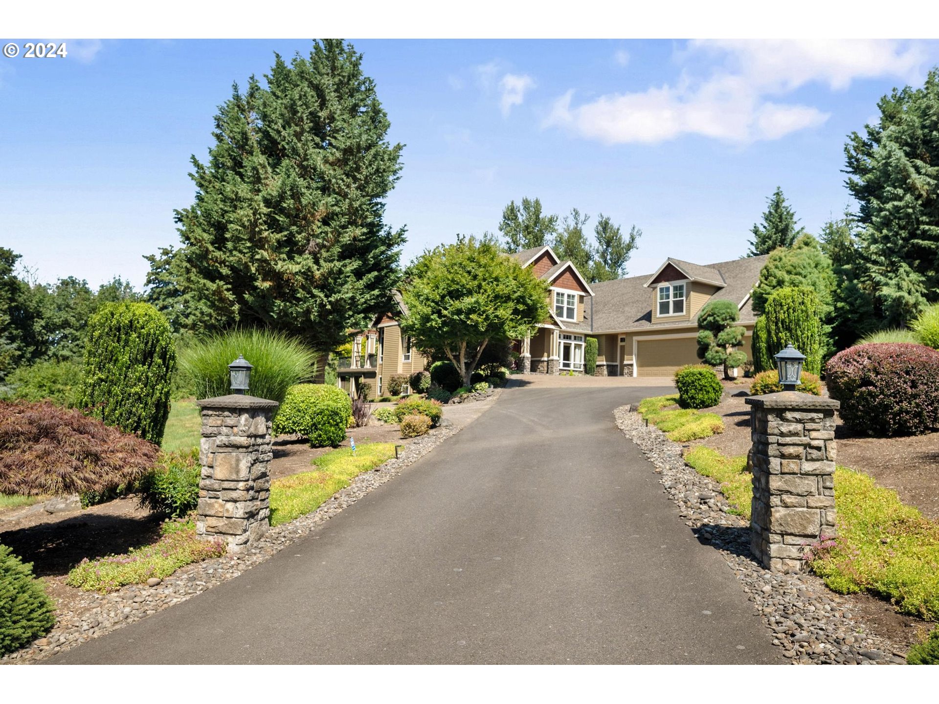 14799 Meadow Ridge Lane Oregon City, OR 97045 - Photo 2 of 46 Gallery Image 2