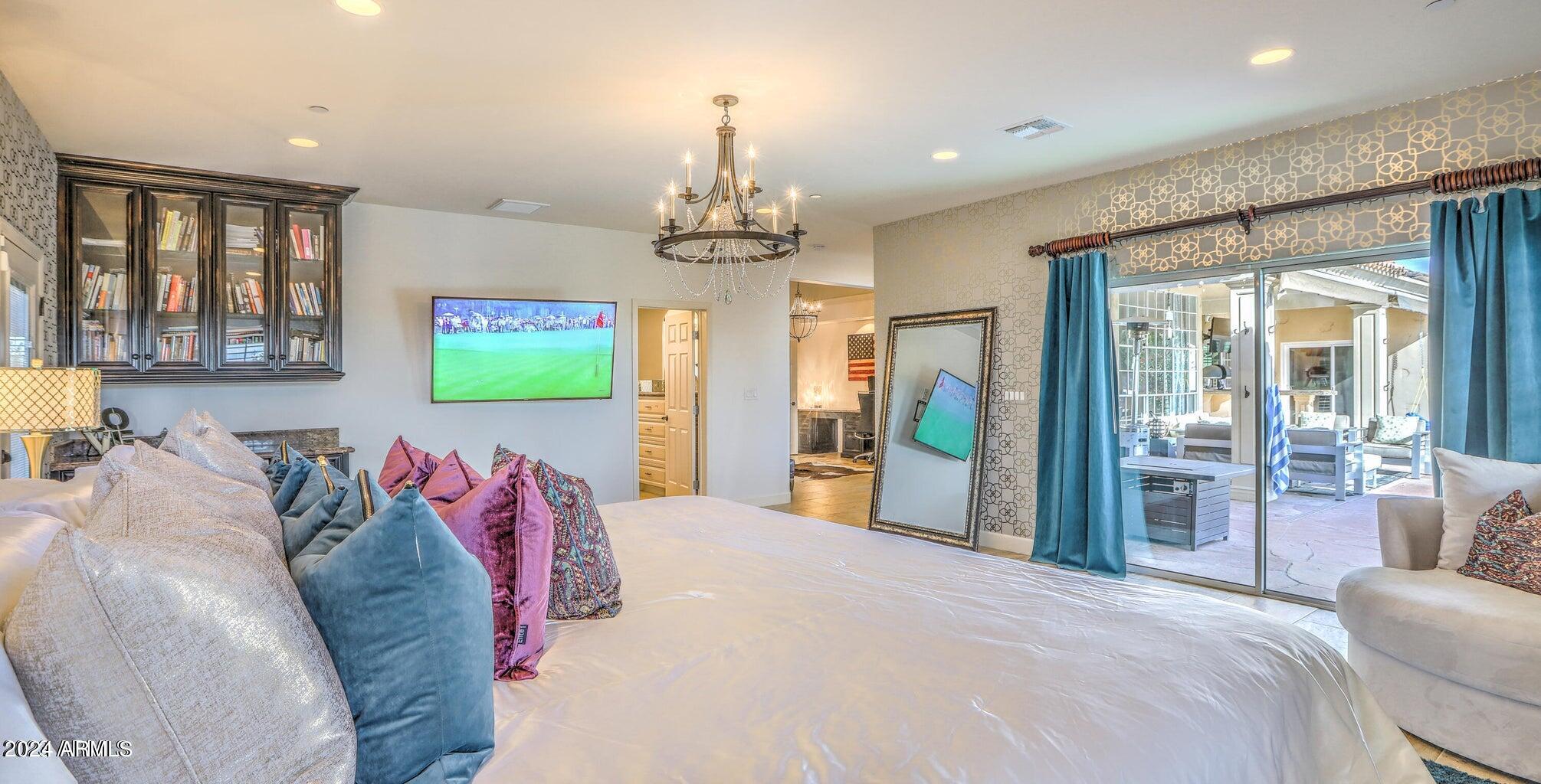 10065 East Doubletree Ranch Road Scottsdale, AZ 85258 - Photo 33 of 65 Primary Bedroom