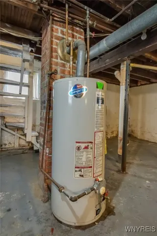 $179,900 | 2623 Seneca Street, West Seneca, NY 14224