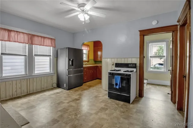 $179,900 | 2623 Seneca Street, West Seneca, NY 14224