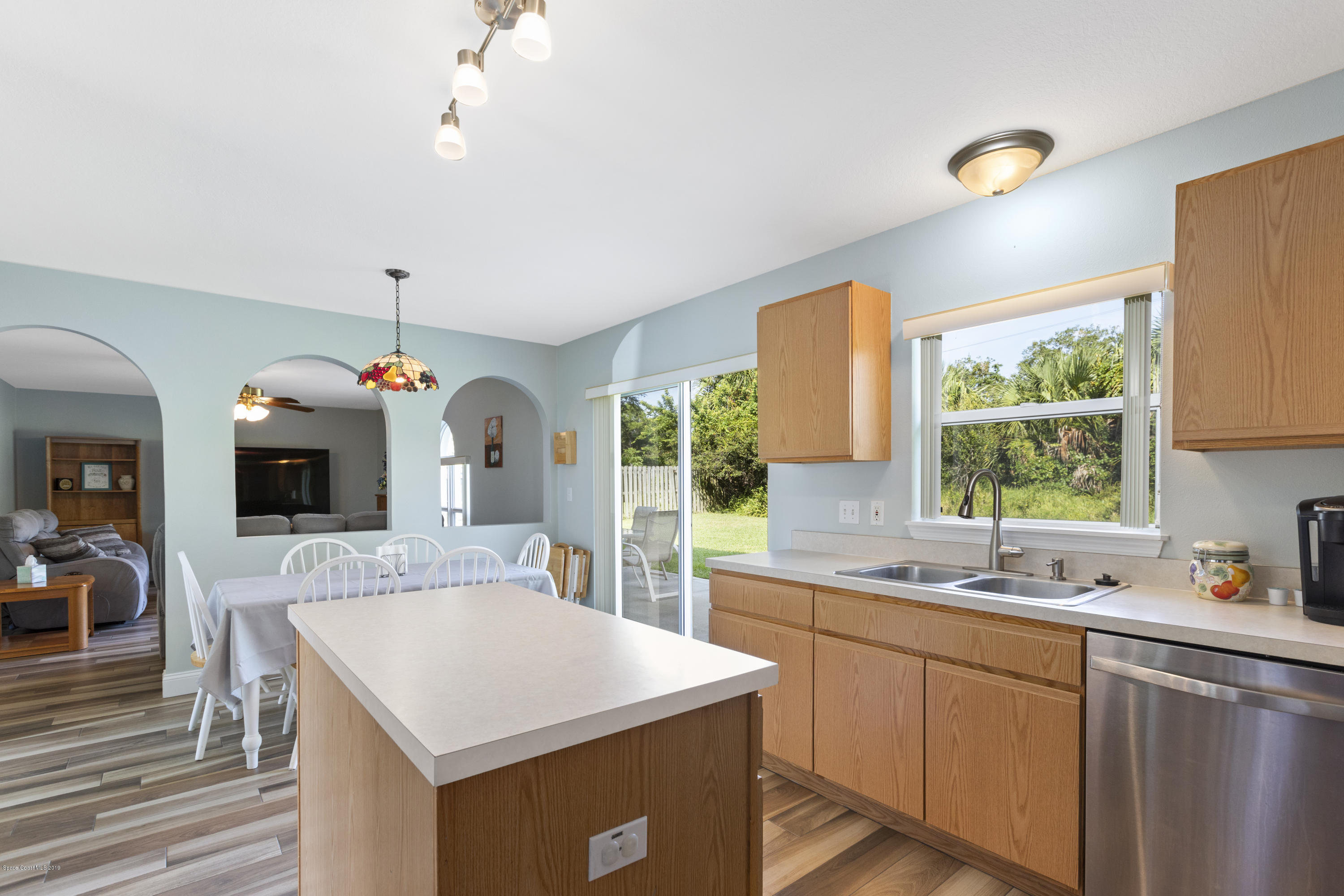 2228 Spring Creek Circle Palm Bay, FL 32905 - Photo 14 of 41 Kitchen