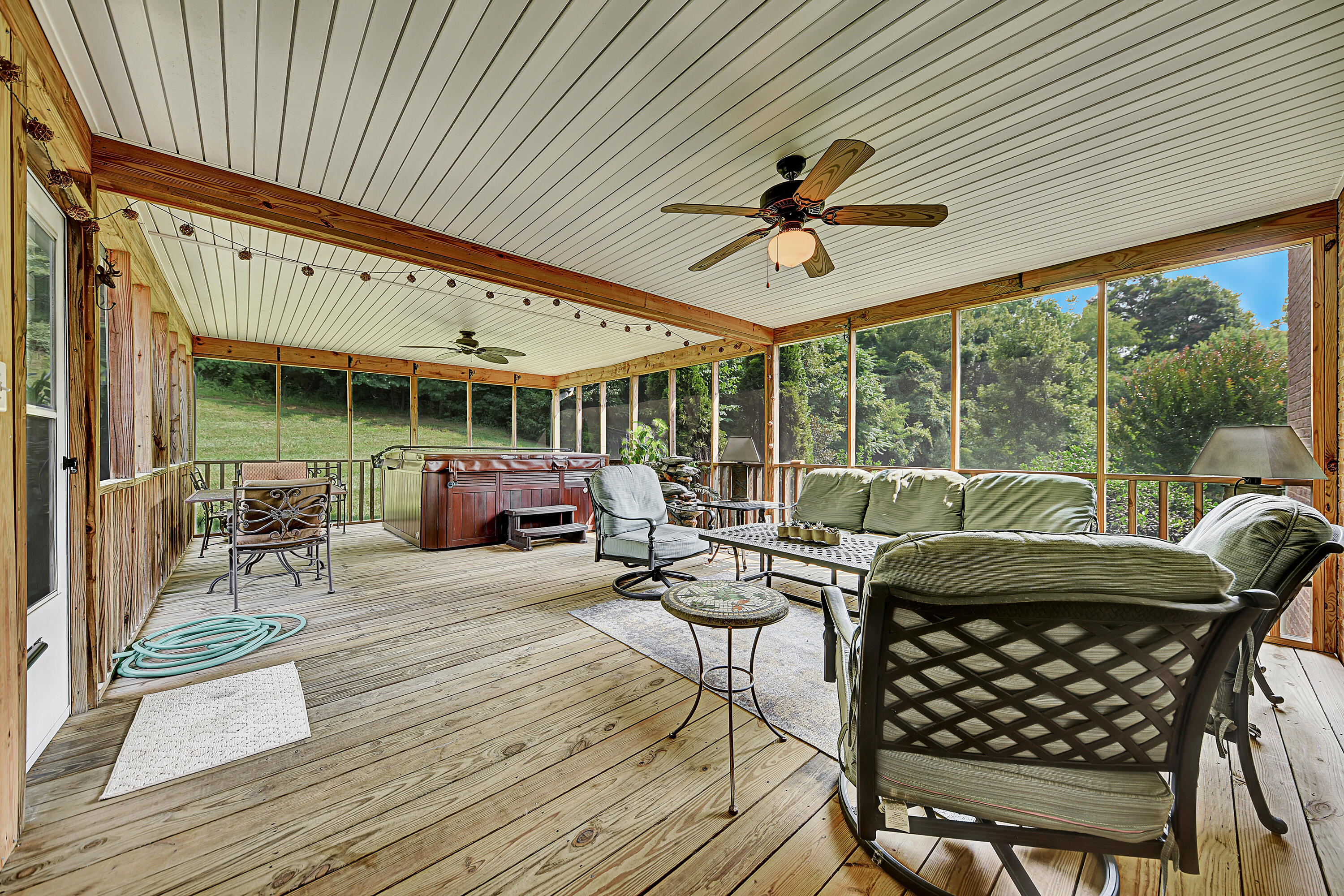 12400 Comblain Road Knoxville, TN 37934 - Photo 9 of 32 Screen in porch