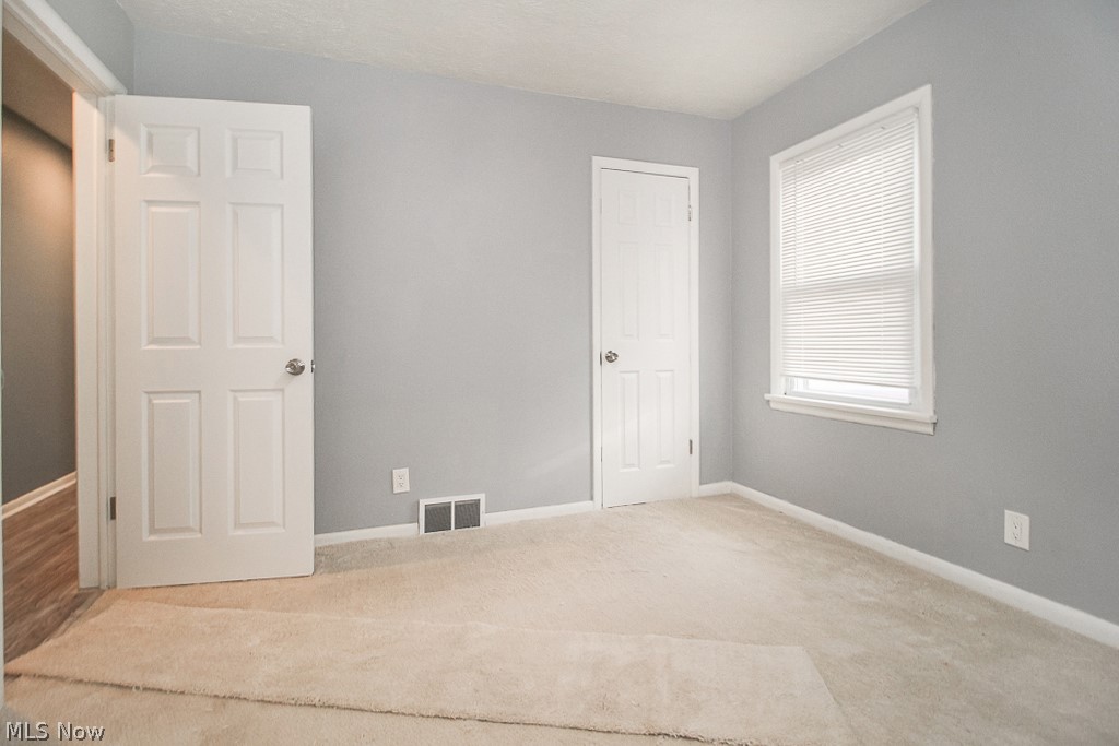 42099 North Ridge Road Elyria, OH 44035 - Photo 12 of 25