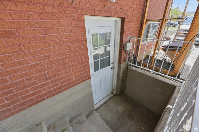 481 550 South Bountiful, UT 84010 - Photo 21 of 45 Basement Entry near second driveway