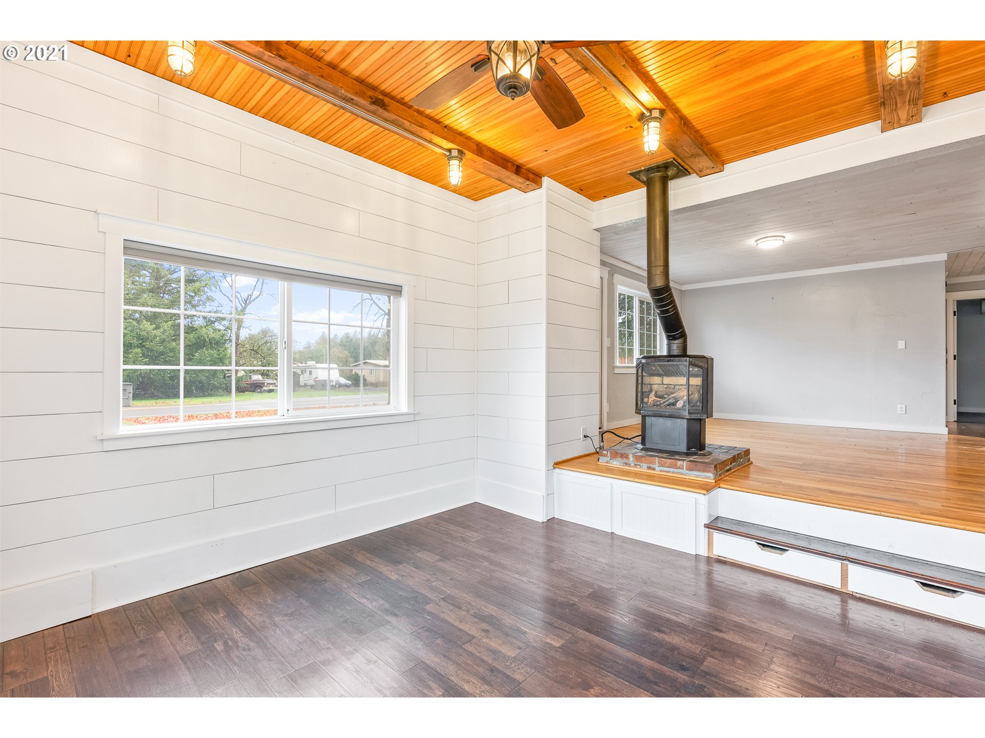 14240 Southeast Fletcher Road Dayton, OR 97114 - Photo 14 of 32 Gallery Image 14