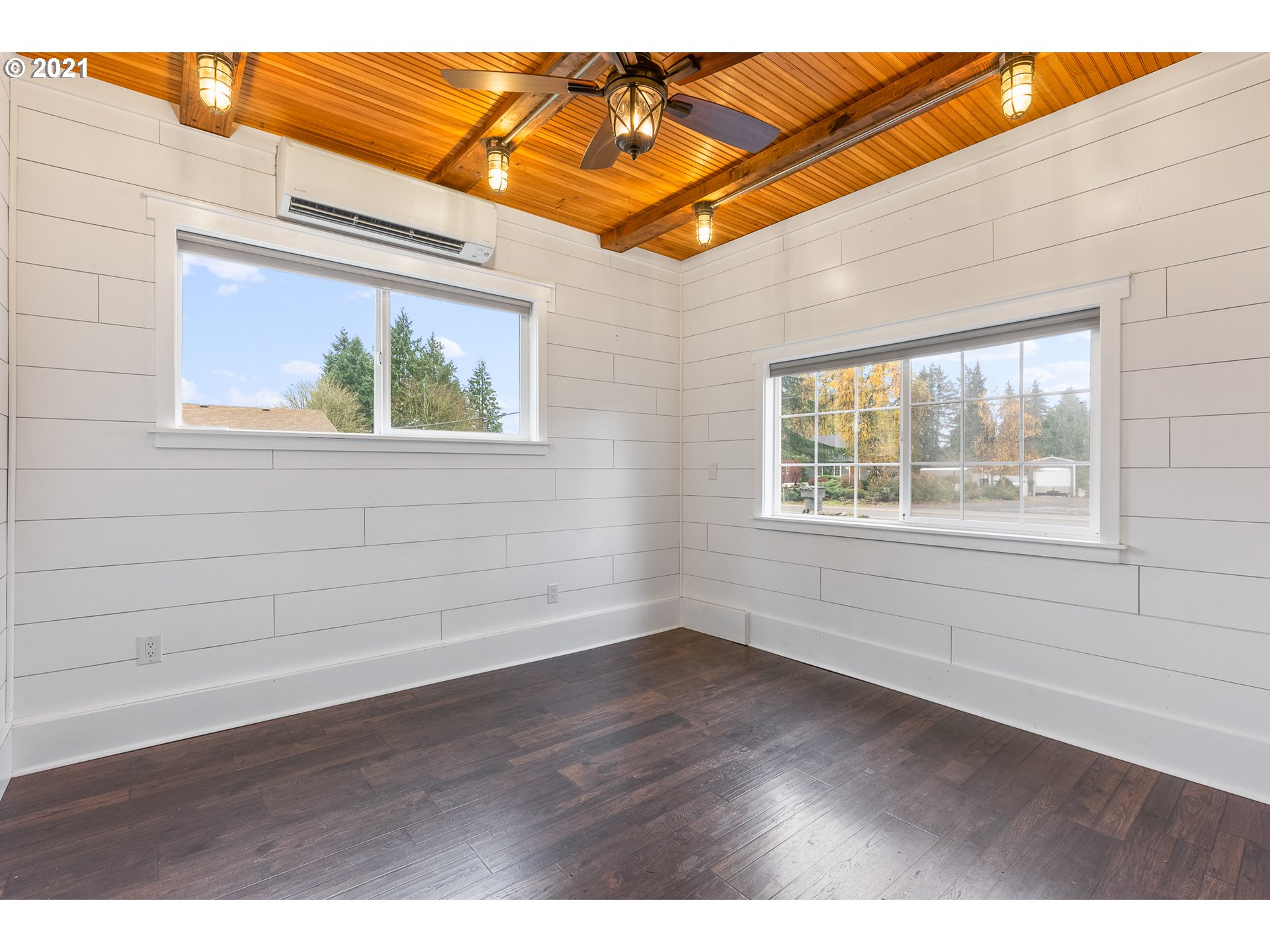 14240 Southeast Fletcher Road Dayton, OR 97114 - Photo 16 of 32 Gallery Image 16