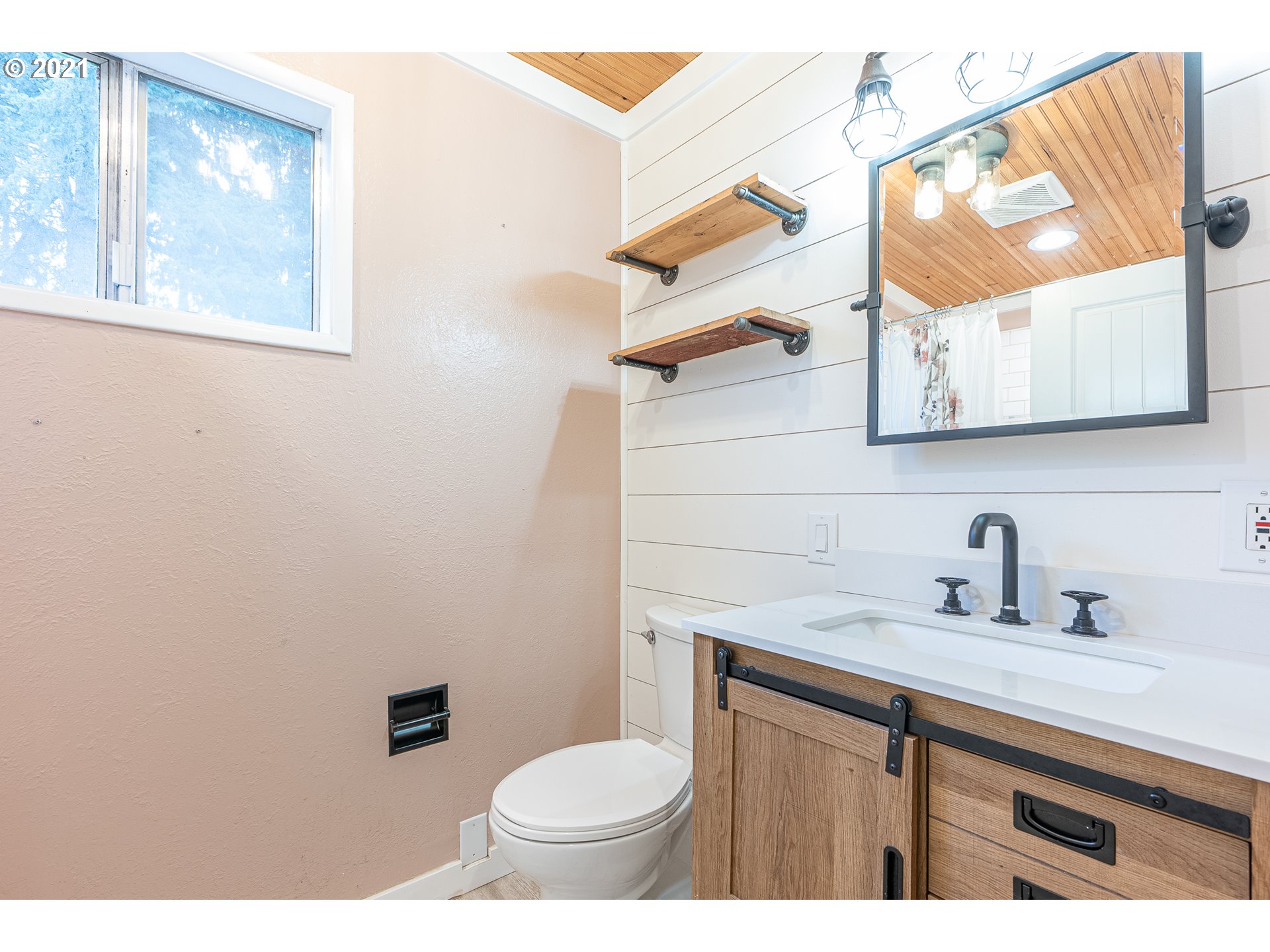 14240 Southeast Fletcher Road Dayton, OR 97114 - Photo 22 of 32 Gallery Image 22