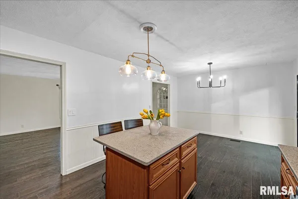 $239,900 | 10520 West Sir Durham Court, Mapleton, IL 61547